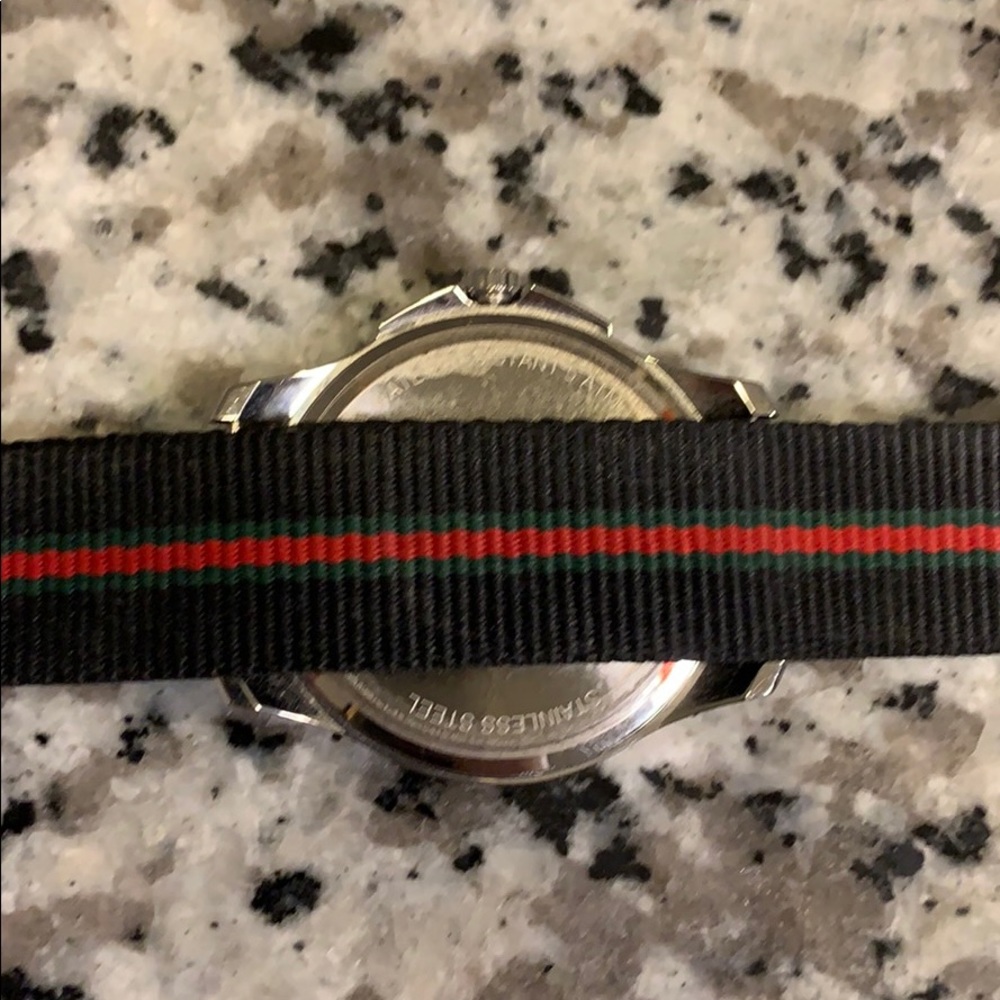 Gucci Watch - Picture 5 of 6